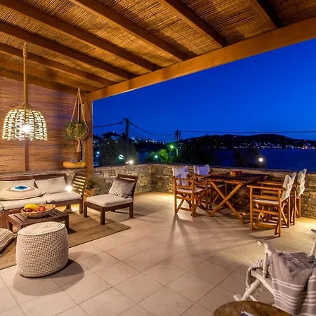 Syros Luxury Seaview Wellness Finikas * Finikas (Syros)