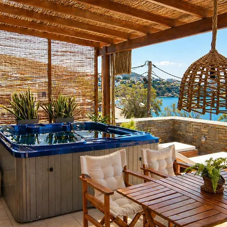 Syros Luxury Seaview Wellness Finikas *